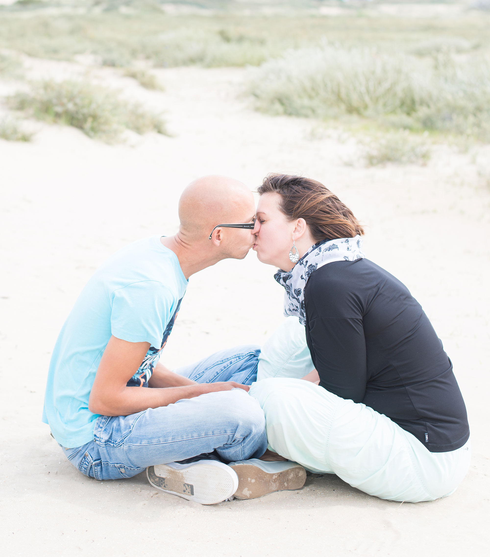Loveshoot Fotoshoot Engagement Verlovingsshoot Strand Bloemendaal Zandvoort Parnassia