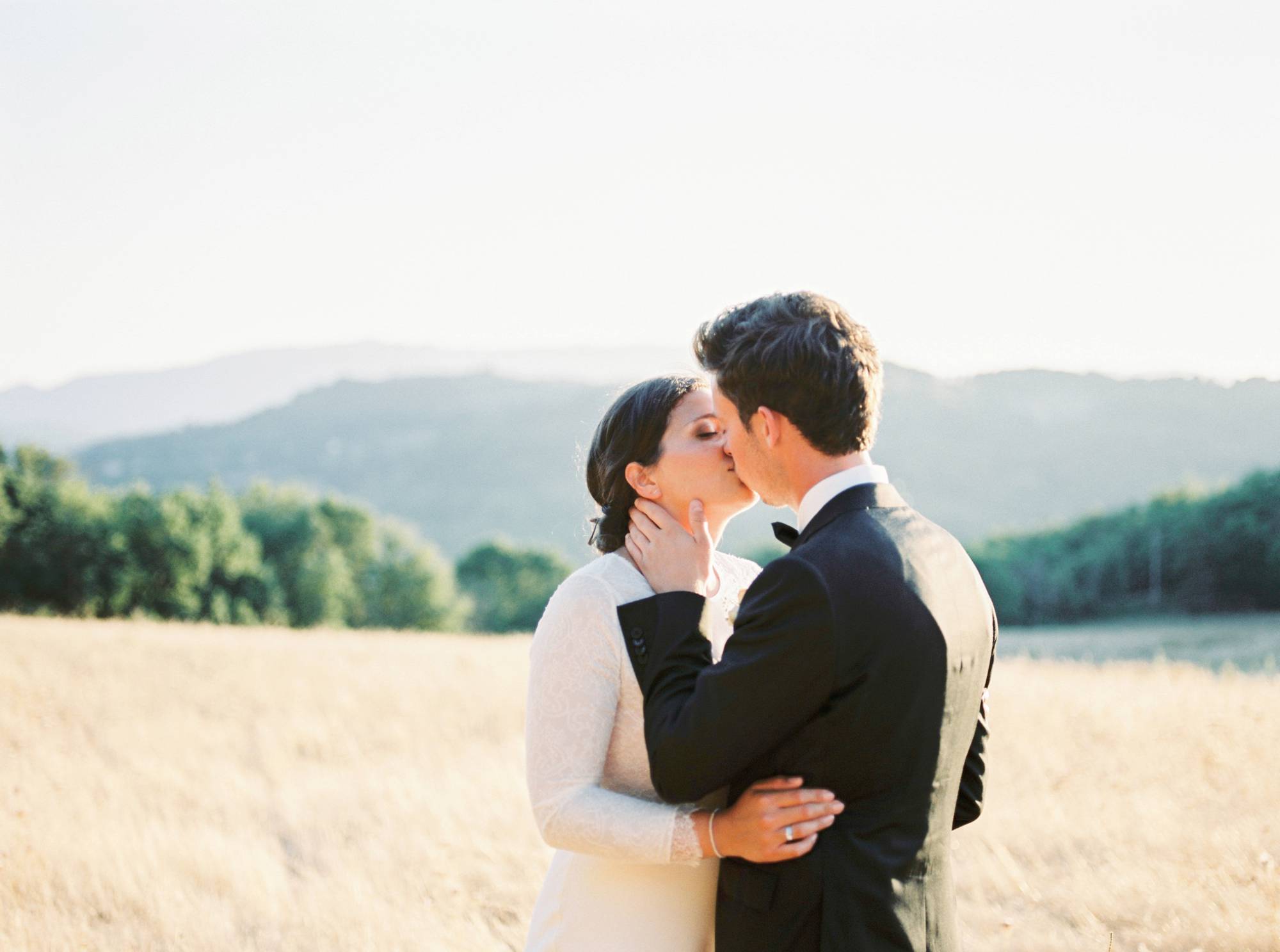 Photography Destination Wedding Tuscany Italy - Romantic couple shoot