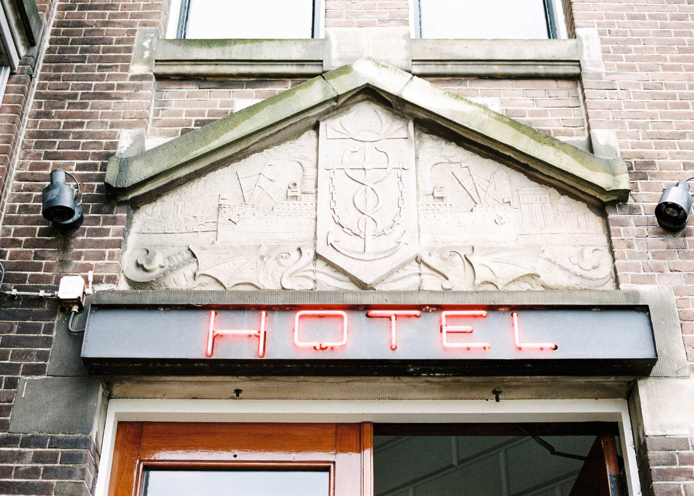 Fine art film photography Hotel New York Rotterdam - Wedding location