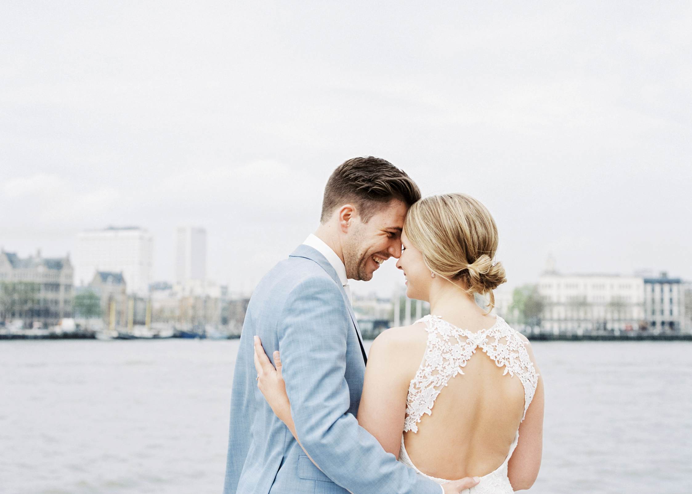 Wedding photographer Hotel New York Rotterdam - Love shoot
