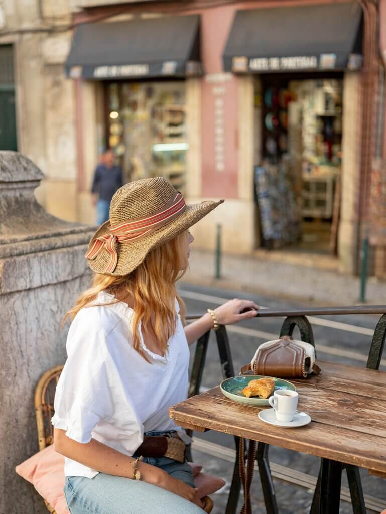 Commercial Fashion Photoshoot in Lisbon by Raisa Zwart 