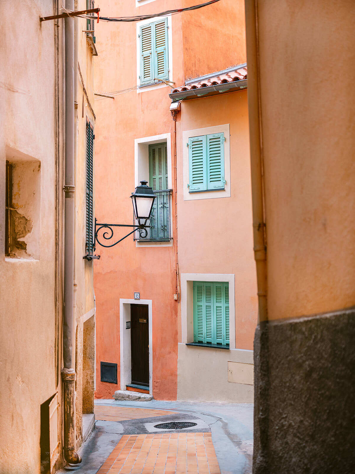 Colorful travel photography in Menton, South of France - by Raisa Zwart