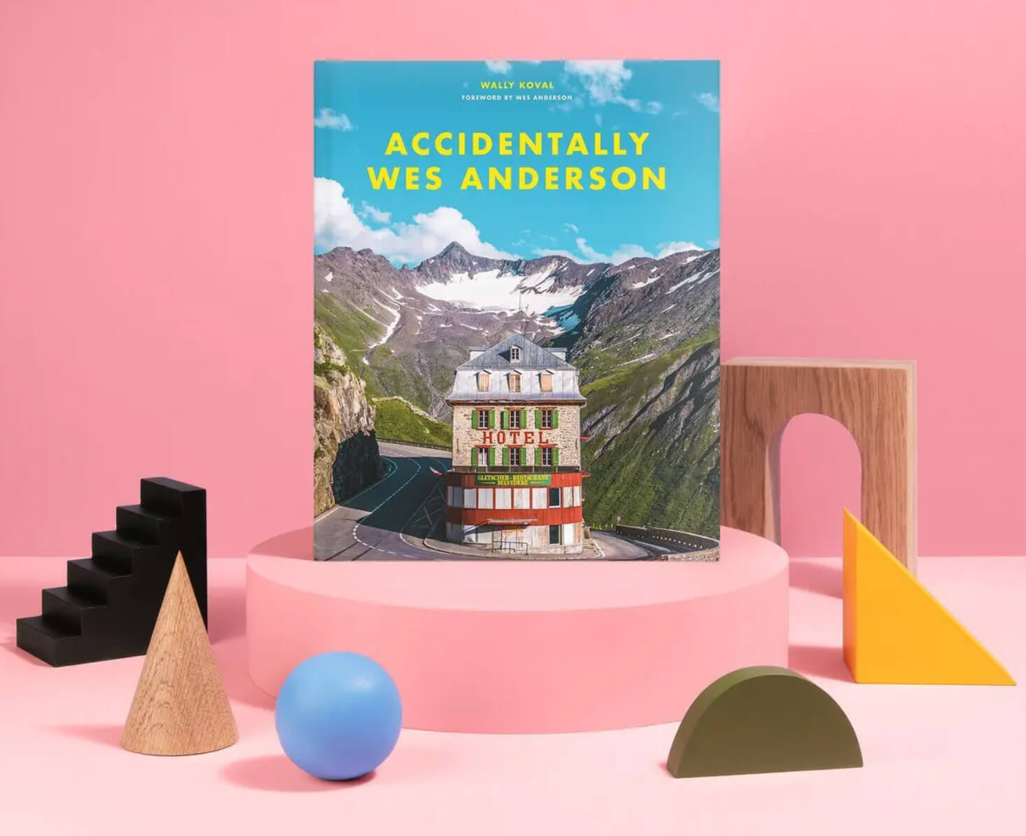Fotoboek voor fotografen - reisfotografie - Accidentally Wes Anderson - Raisa Zwart